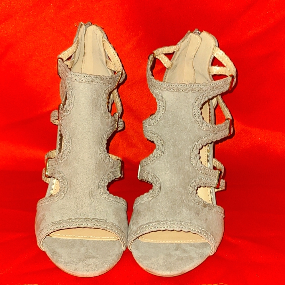 8.5 Lauren Conrad Heels